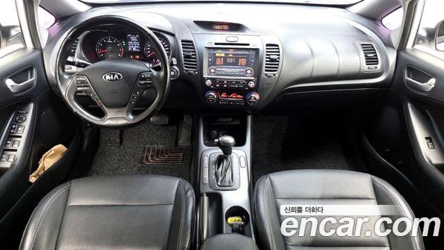 Kia K3 Trendy, 2015 9