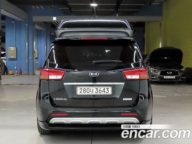Kia All New Carnival Prestige, 2017 3