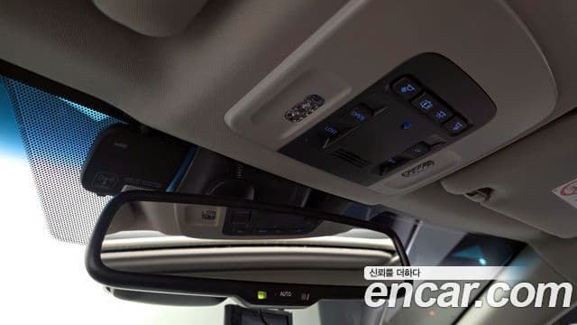 Toyota 캠리 (XV70) 2.5 XLE гибрид, 2018 19