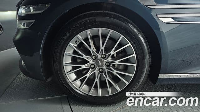 Genesis G80 (RG3) бензин 2.5 турбо AWD, 2021 все фото