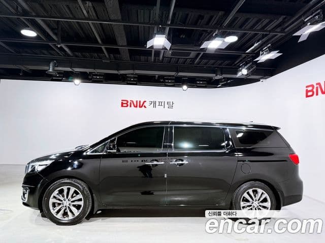 Kia All New Carnival Prestige, 2017 3