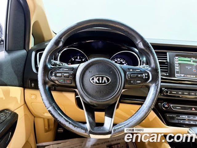 Kia All New Carnival Prestige, 2017 6