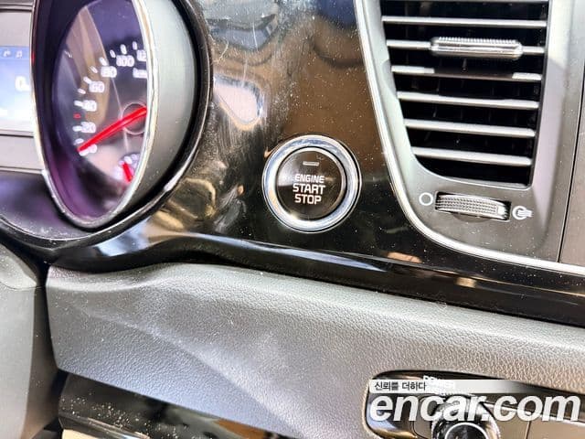 Kia All New Carnival Prestige, 2017 13