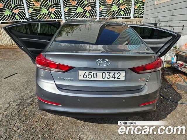 Hyundai Avante AD 1.6 GDI Value Plus, 2017 3