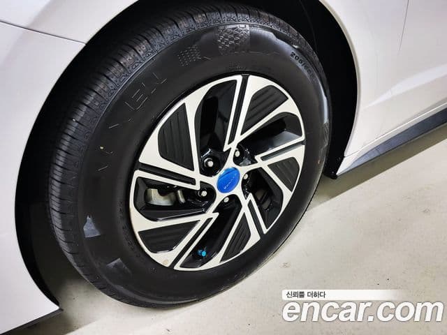 Hyundai Sonata гибрид (DN8) Modern, 2022 8