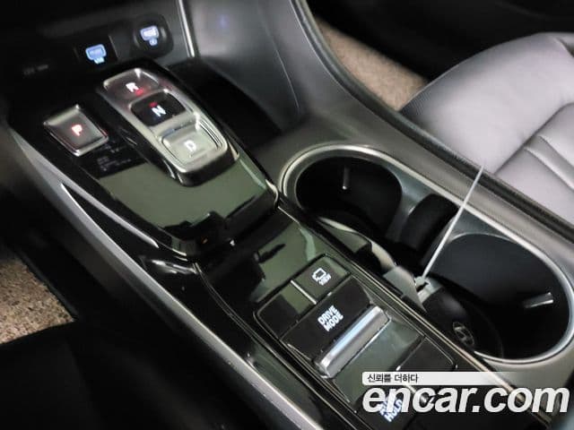 Hyundai Sonata гибрид (DN8) Modern, 2022 16