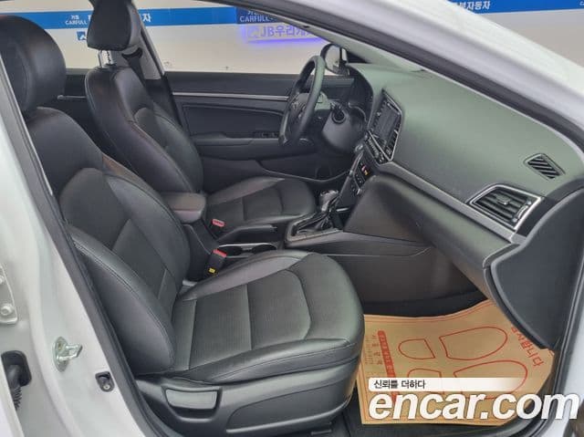 Hyundai Avante AD 1.6 GDI Value Plus, 2018 13