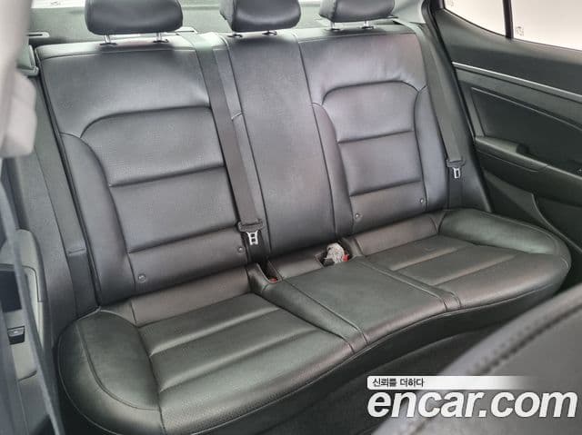 Hyundai Avante AD 1.6 GDI Value Plus, 2018 17