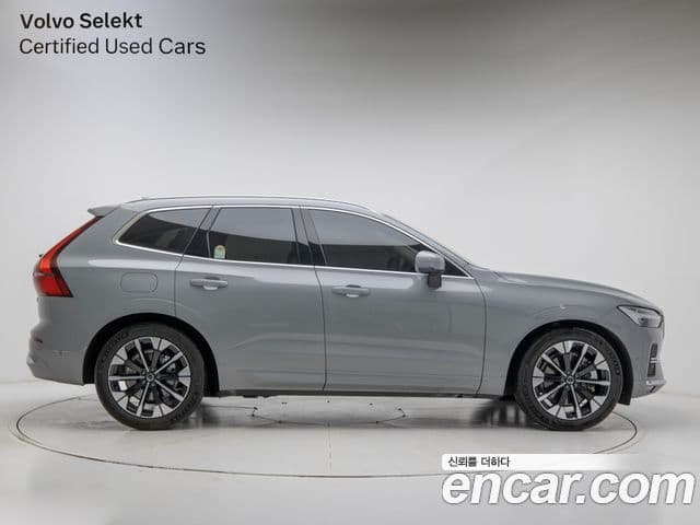 Volvo XC60 2세대 B5 Ultra Bright, 2026 3