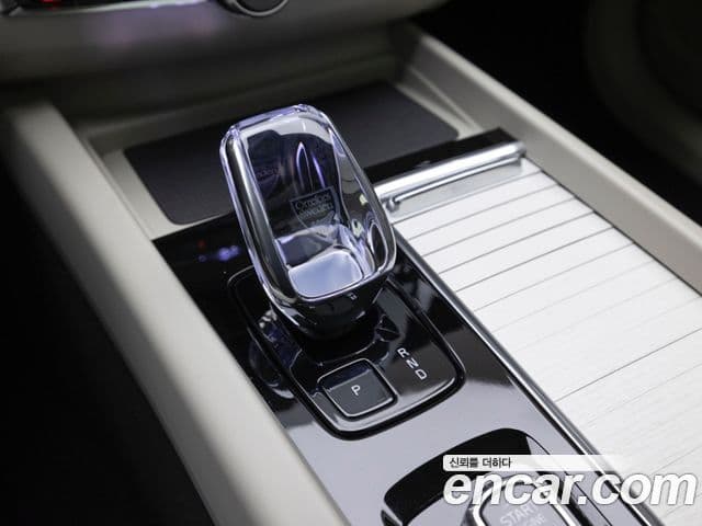 Volvo XC60 2세대 B5 Ultra Bright, 2026 12