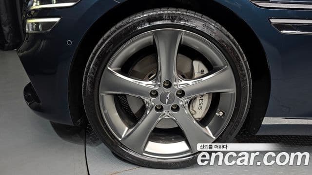 Genesis G80 (RG3) бензин 3.5 турбо AWD, 2022 все фото