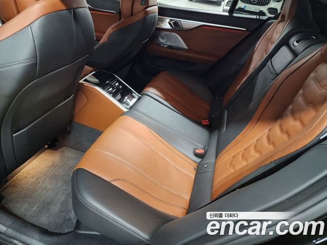 BMW 8시리즈 (G15) M850i xDrive Gran Coupe, 2024 10