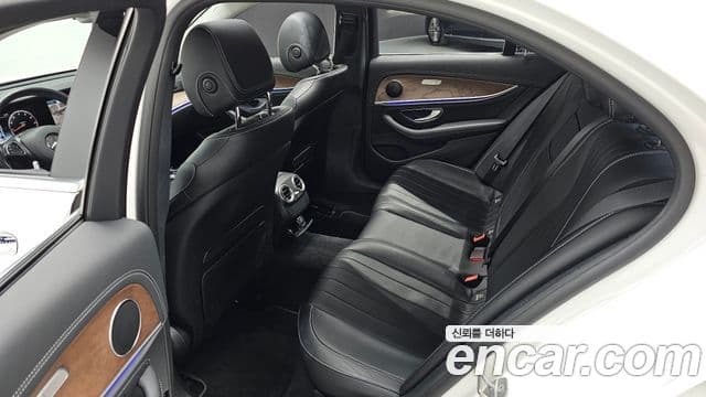 Mercedes-Benz E-класс W213 Exclusive, 2017 12