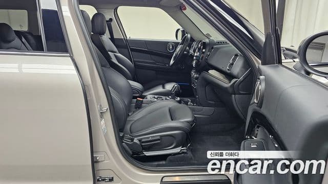 Mini Cooper Countryman 2세대, 2022 11