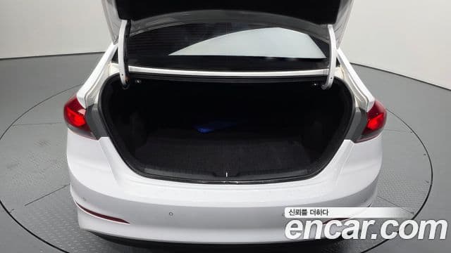 Hyundai Avante AD Premium, 2018 20