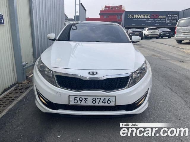 Kia K5 Prestige, 2011 3