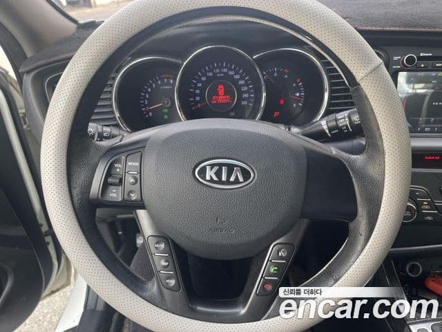 Kia K5 Prestige, 2011 6