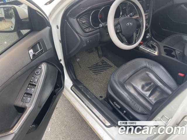 Kia K5 Prestige, 2011 12