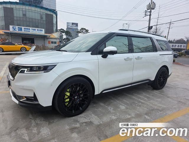 Kia Carnival 4세대 Signature, 2022 1