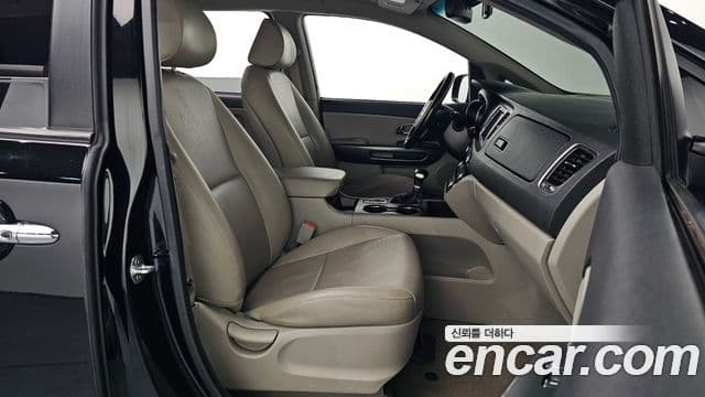 Kia The / новый New Carnival Luxury, 2019 10