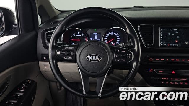 Kia The / новый New Carnival Luxury, 2019 13