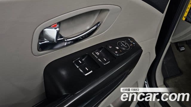 Kia The / новый New Carnival Luxury, 2019 18