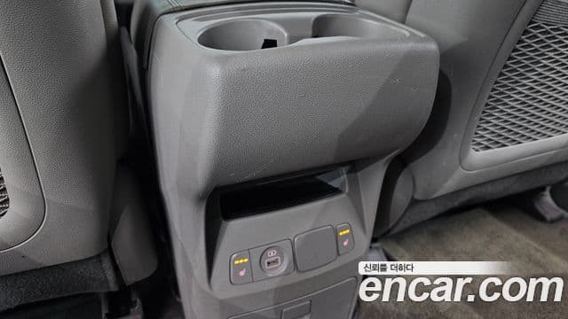 Kia The / новый New Carnival Luxury, 2019 19