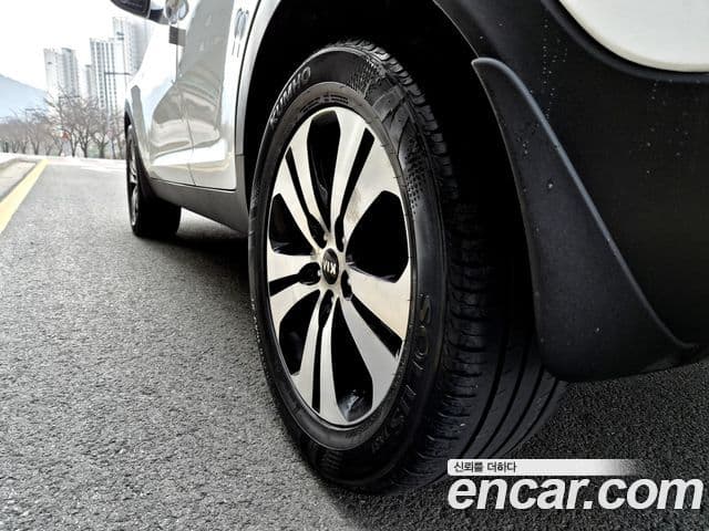 Kia Sportage R Premium, 2013 7