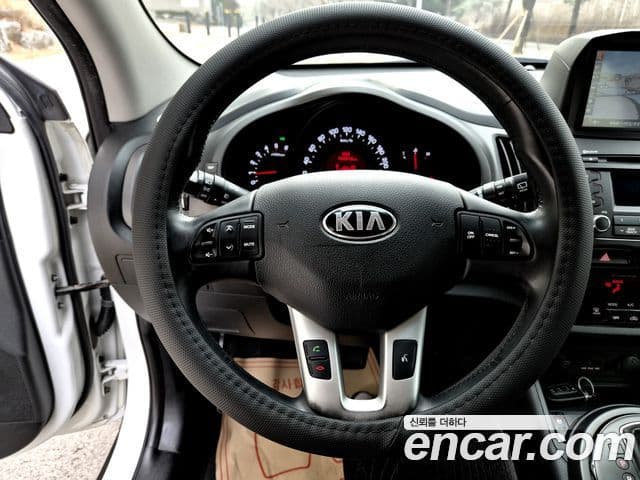 Kia Sportage R Premium, 2013 16