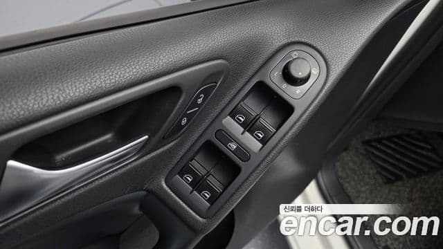 Volkswagen Гольф 6세대, 2011 19