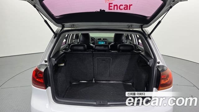 Volkswagen Гольф 6세대, 2011 20