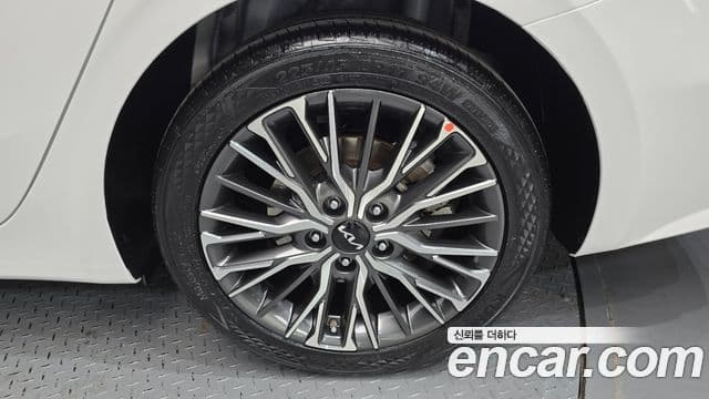 Kia The / новый New K3 2세대 Signature, 2023 все фото