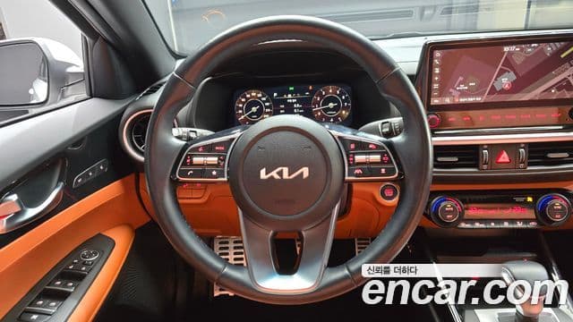Kia The / новый New K3 2세대 Signature, 2023 13