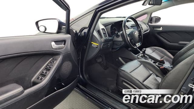 Kia The / новый New K3 Style, 2017 10