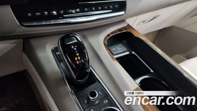 Cadillac Escalade 5세대 ESV Premium Luxury Platinum, 2022 9