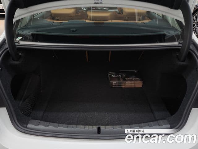 BMW 3시리즈 (G20), 2025 13