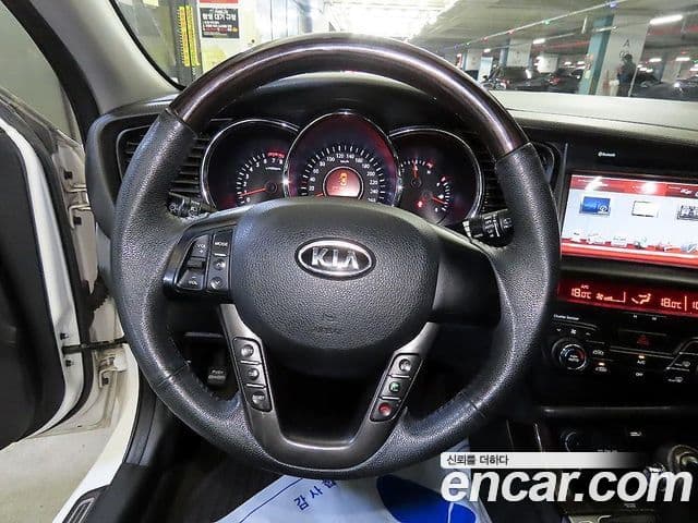 Kia K5 Prestige, 2011 8