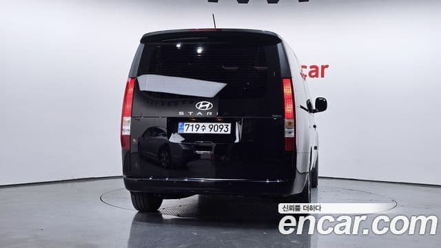 Hyundai Staria Modern, 2025 4