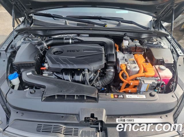 Kia K5 гибрид 3세대 Signature, 2020 20