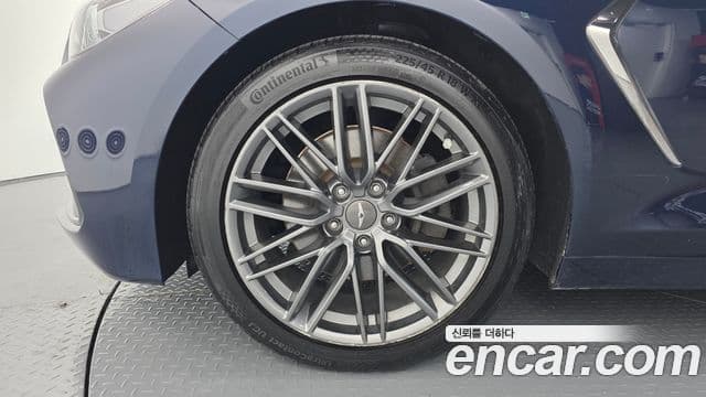 Genesis G70 Supreme, 2018 все фото