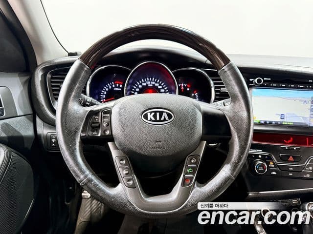 Kia K5 Prestige, 2011 6