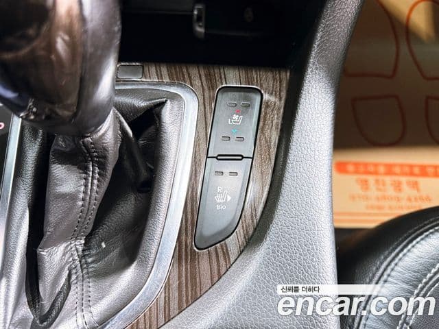 Kia K5 Prestige, 2011 10