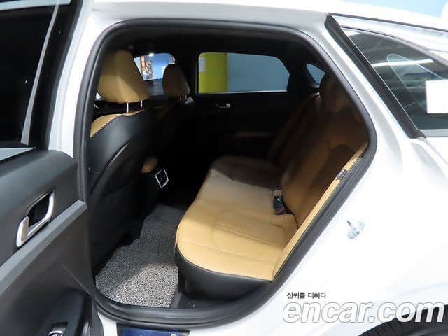 Kia K5 гибрид 3세대 Prestige, 2023 7