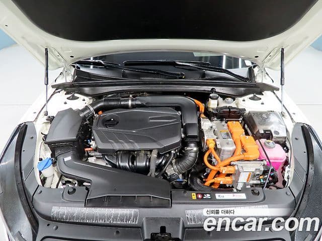 Kia K5 гибрид 3세대 Prestige, 2023 19