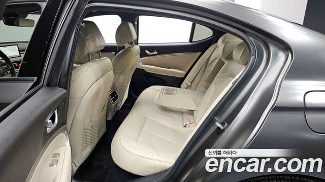 Genesis The / новый New G70, 2024 12