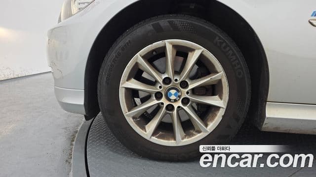 BMW 3시리즈 (E90) 320d седан, 2009 все фото