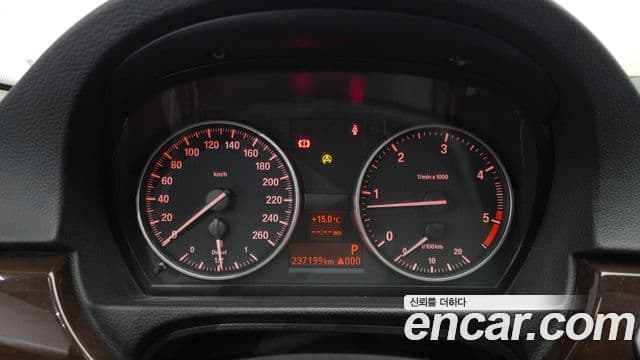 BMW 3시리즈 (E90) 320d седан, 2009 8