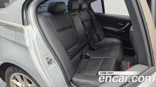 BMW 3시리즈 (E90) 320d седан, 2009 12