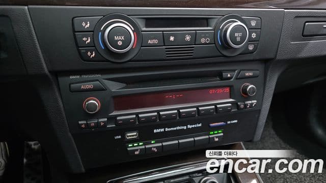 BMW 3시리즈 (E90) 320d седан, 2009 15