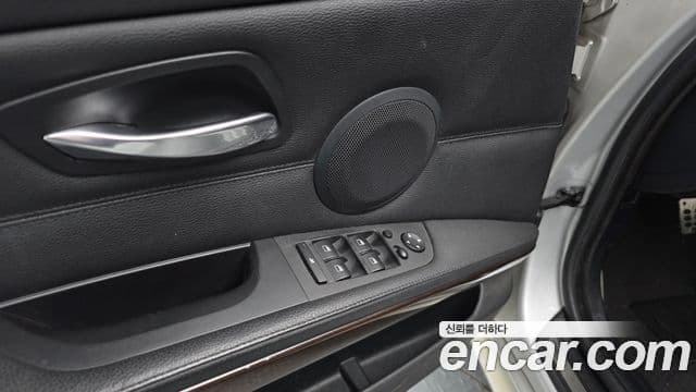 BMW 3시리즈 (E90) 320d седан, 2009 17